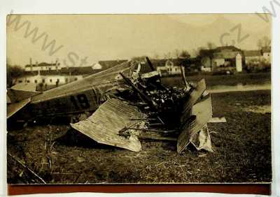  - Letadla - katastrofa, zřícené letadlo, soukromé foto, cca 1915-30