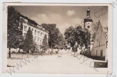  - Stráž nad Nežárkou (Jindřichův Hradec), pohled ulicí, kostel, Foto-fon