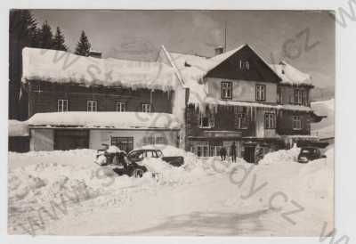  - Špindlerův mlýn (Trutnov), Hotel Lomnice, Krkonoše, sníh, zimní, automobil