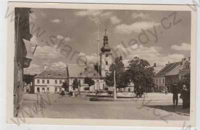  - Kaplice (Český Krumlov), náměstí, motocykl, kostel