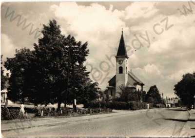  - Lužice, Hodonín, kostel, foto S. Libicher, ORBIS