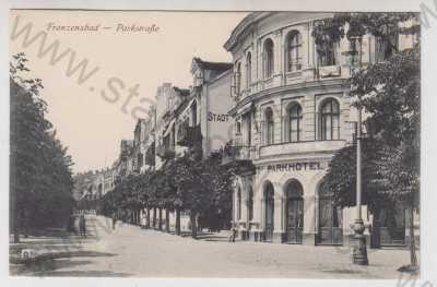  - Františkovy lázně (Franzensbad) - Cheb, pohled ulicí, hotel