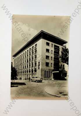  - Slovensko - Bratislava - hotel Devín, auto