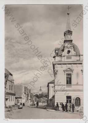  - Blovice (Plzeň-jih), pohled ulicí, Stalingradská třída, bicykl, kostel, hodiny, radnice