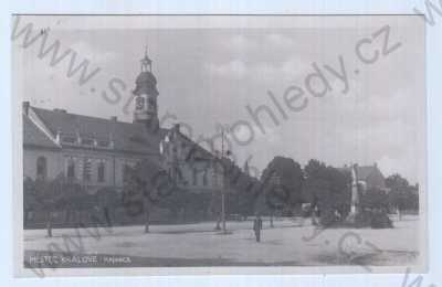  - Městec Králové (Nymburk), náměstí, radnice, morový sloup, hodiny, muž, Bromografia