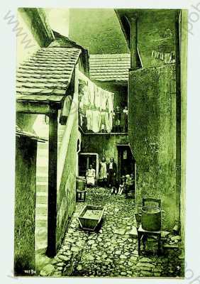  - Praha - Podskalí, č.p. 348-II,  pohled na dvorek, skupinový portrét, necky