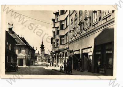 - Žatec, Louny, pohled ulicí, obchody, automobil, ORBIS
