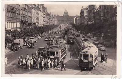  - Praha - Václavské náměstí, tramvaj, automobil