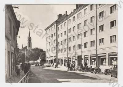  - Milevsko (Písek), pohled ulicí, automobil, motocykl, kostel