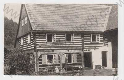  - Polabí (Nymburk), chalupa- roubenka, celkový pohled