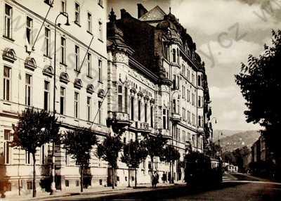  - Slovensko - Bratlslava - ulice Obránců míru, Muzeum V. I. Lenina, tramvaj