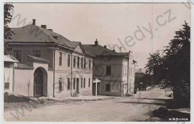 - Krouna (Pardubice), pohled ulicí