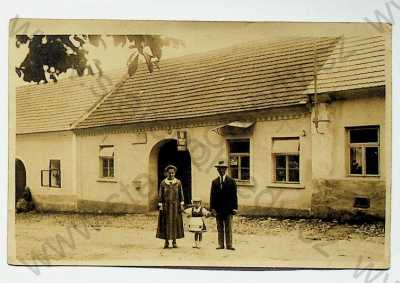  - Neurčité - pár s dítětem, soukromé foto