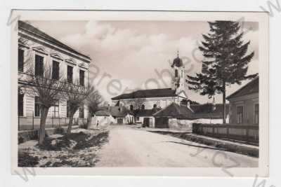  - Březí (Bratelsbrunn), Břeclav, částečný záběr obce, kostel, Fototypia-Vyškov