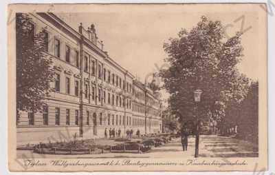  - Jihlava (Iglau), gymnázium, pohled ulicí, škola