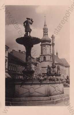  - Sokolov Falkenau a. Eger, náměstí, kašna, kostel