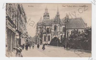  - Slovensko, Košice, část Velké ulice, katedrála, obchod, lidé