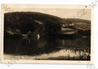  - Broumy, Beroun, partie u vody