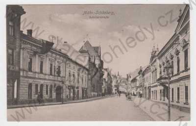  - Šumperk (Mähr.-Schönberg), pohled ulicí, kůň, povoz, lucerna