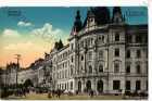  - 4x Karlovy Vary hotel pohled ulicí